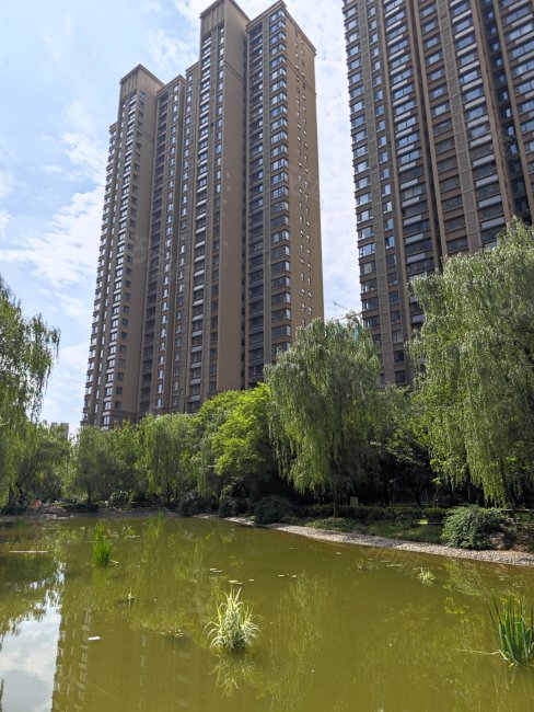 中国铁建国际城曦園降41W,129平三室249W按揭法拍房