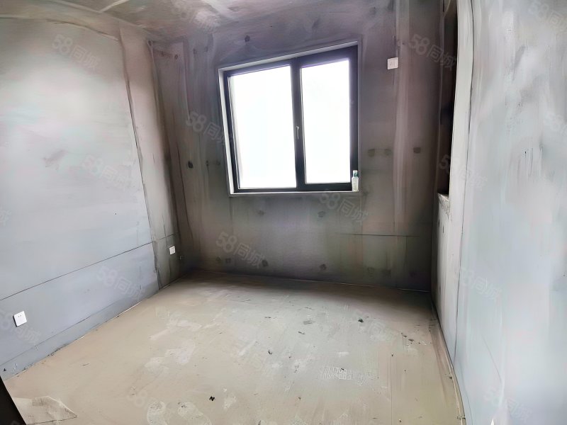 港務區房齡新產權清晰電梯房南北通透雙衛格局近地鐵